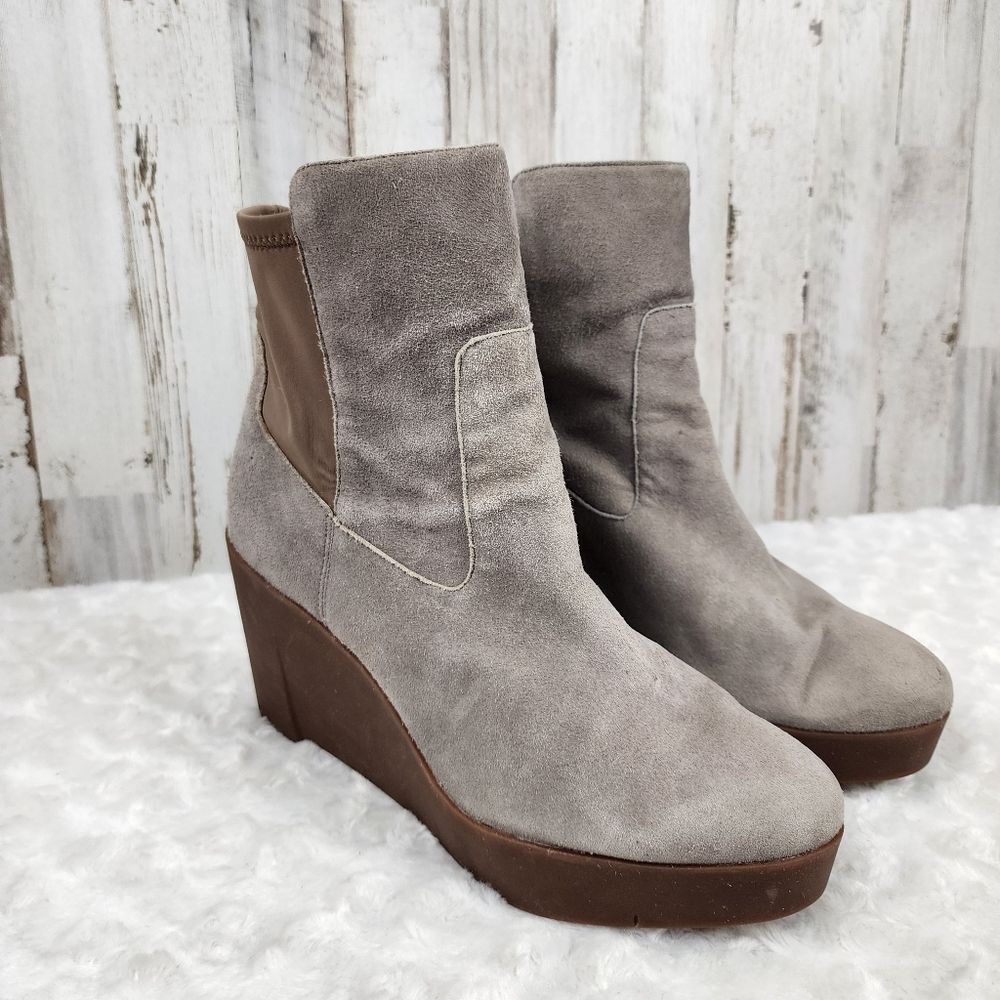 Sudini Suede Debora Wedge Chelsea Boots Gray Size 7.5